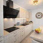 شقة Sea View Riviera, 3 Pieces Vue Panoramique, 2 Chambres, 4p, Pk, Ac